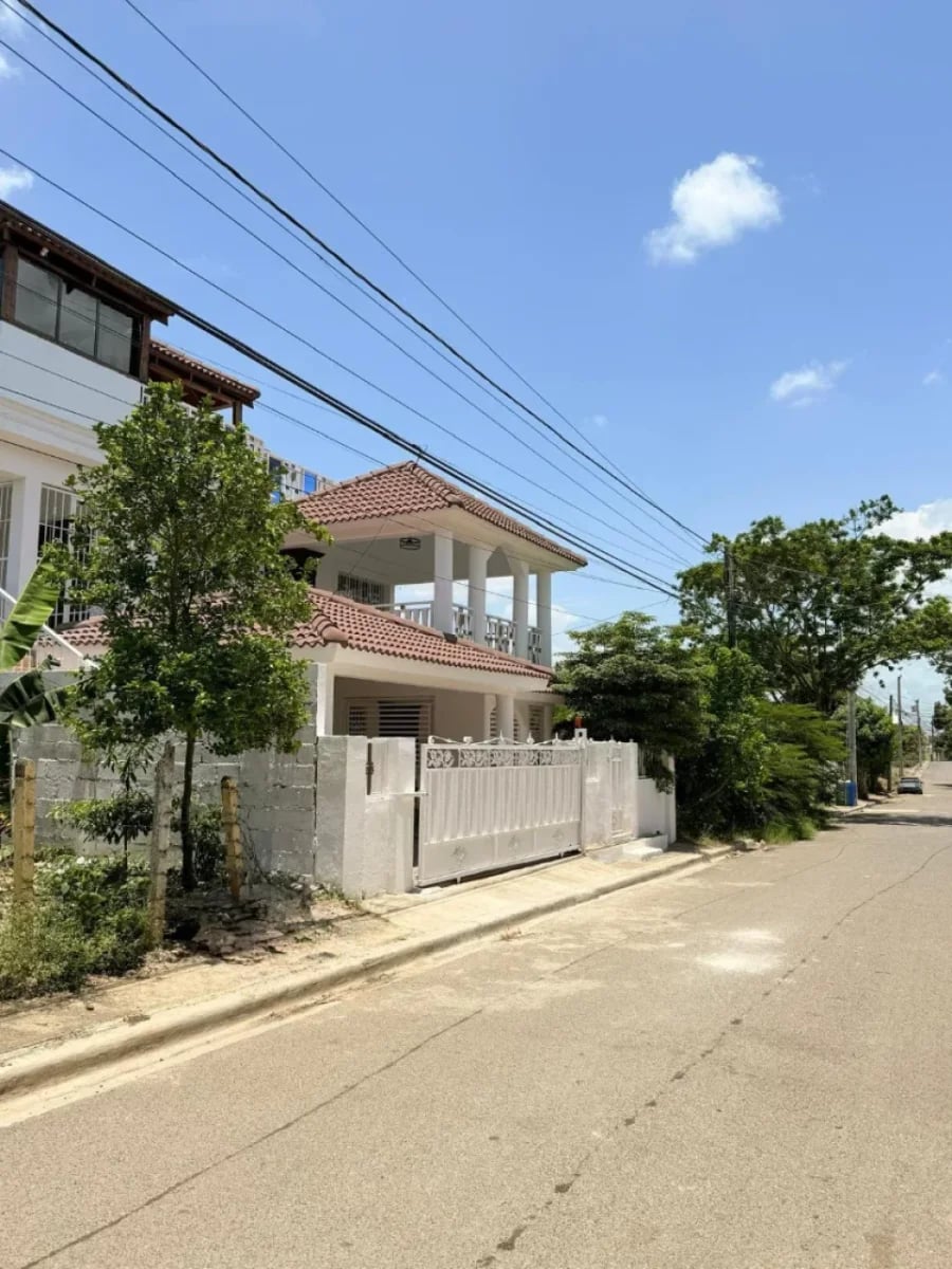 Casa amplia en Santiago – foto 1