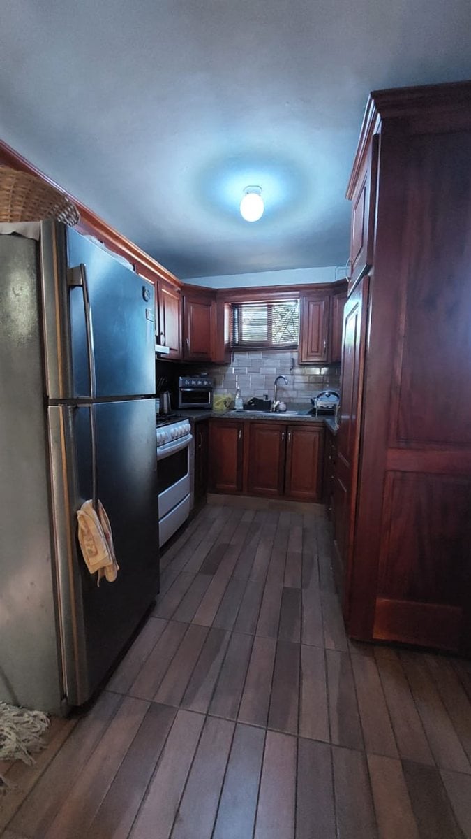 Casa ideal para negocio, próximo a parada del metro – foto 4