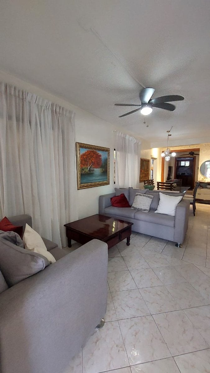 Casa ideal para negocio, próximo a parada del metro – foto 3