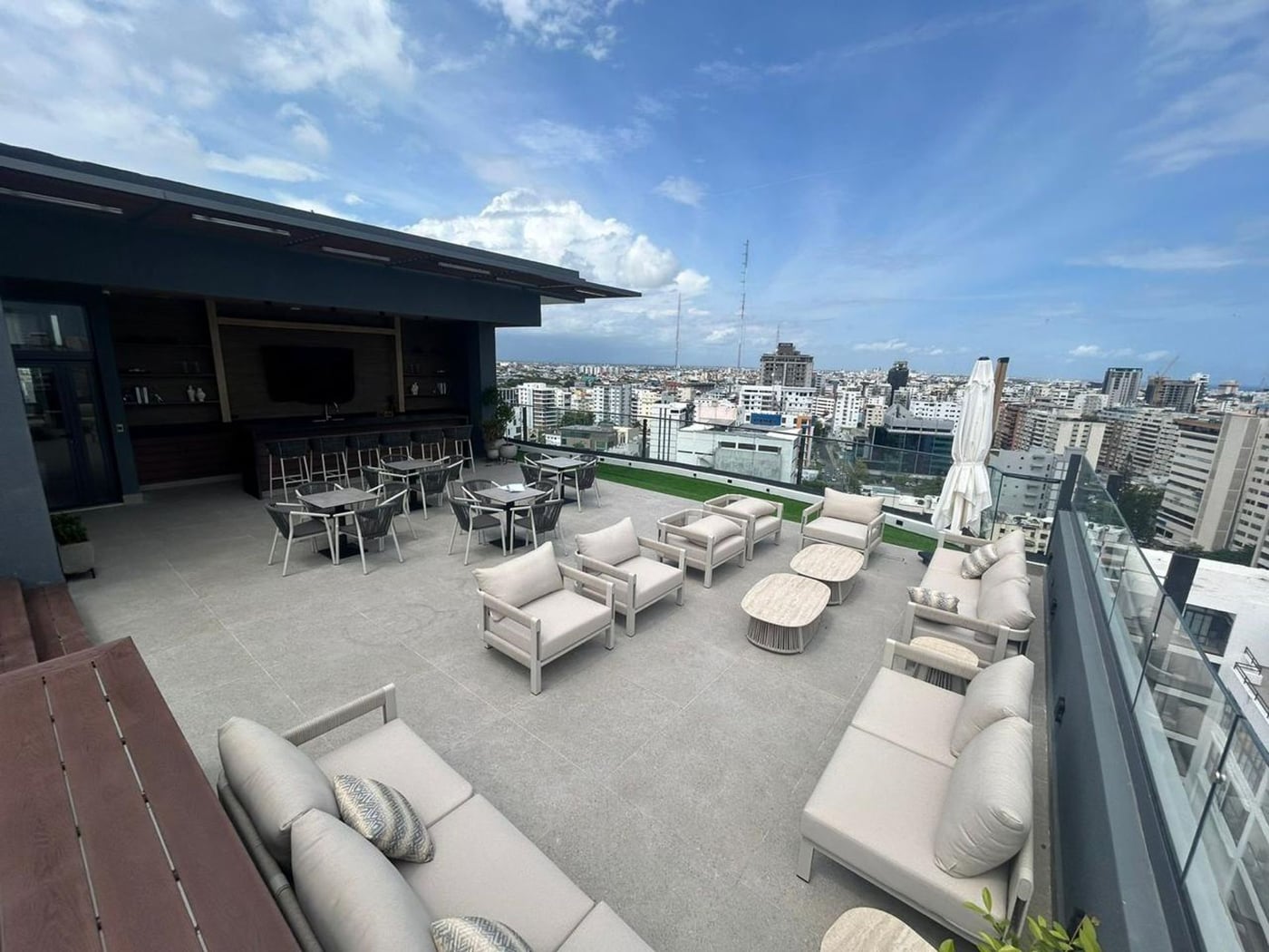 APARTAMENTO EN ALQUILER 2 DORMITORIOS NACO SANTO D – foto 2