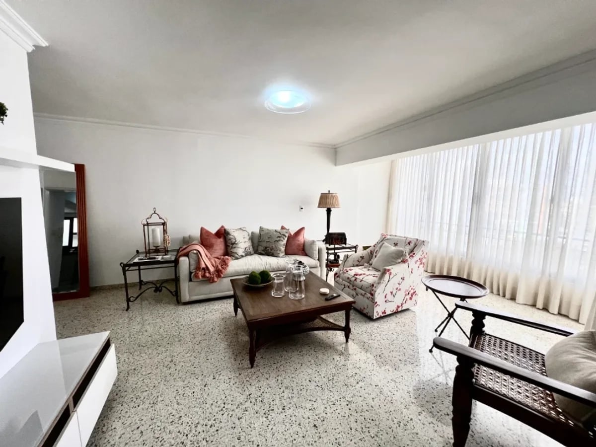 Apartamento 2 habitaciones con Estudio – foto 2