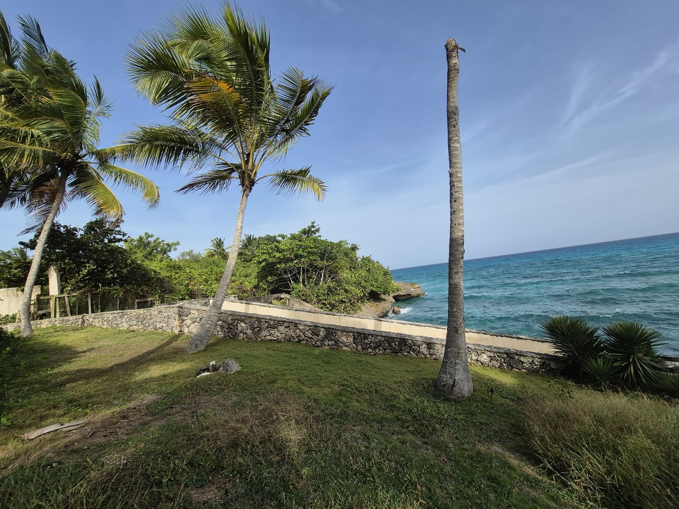 Terreno amplio en venta en Boca Chica – foto 3