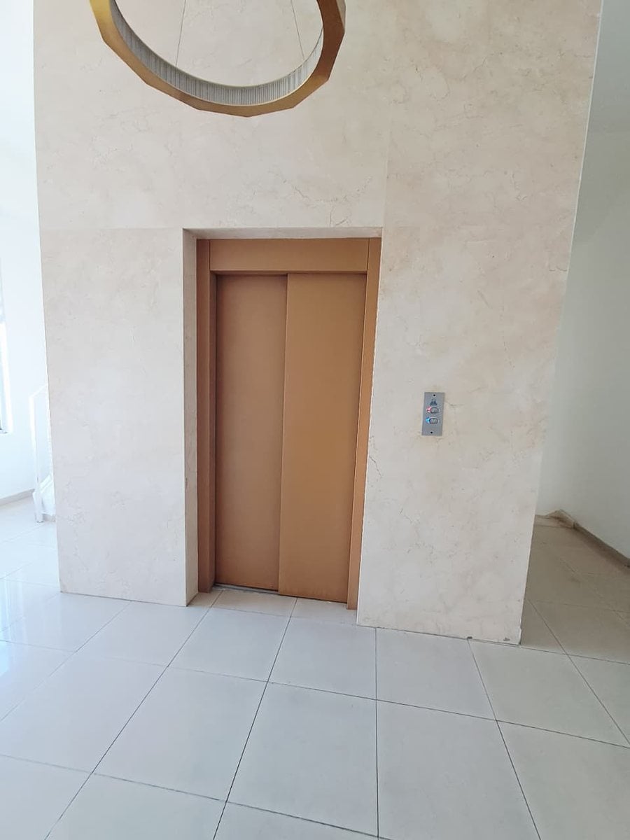 Local comercial en Bella Vista – foto 4