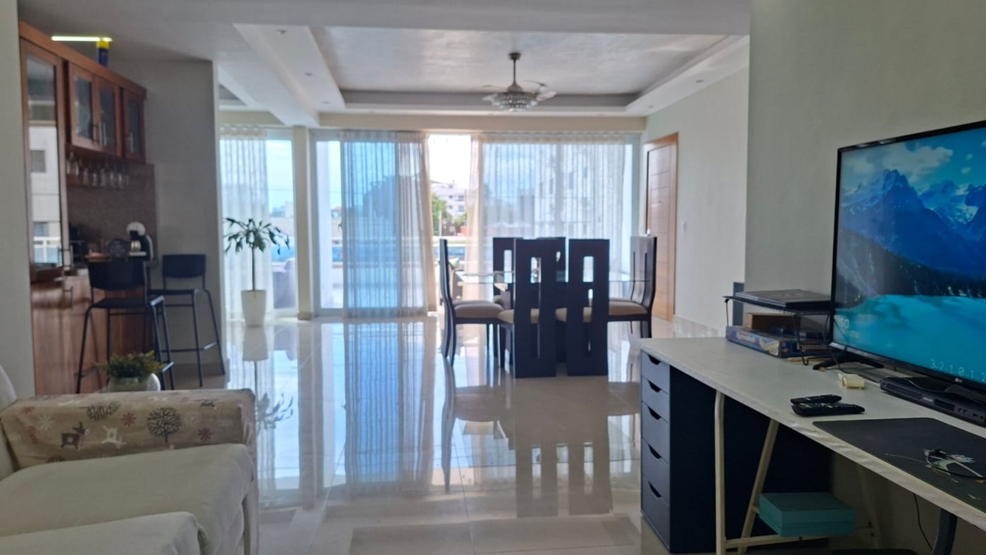 Amplio apartamento 2do piso terraza Distrito Nac. – foto 8
