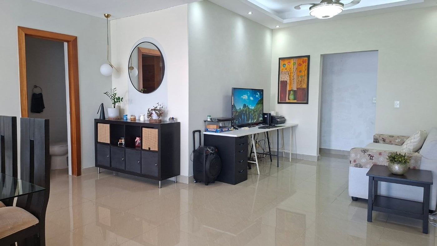 Amplio apartamento 2do piso terraza Distrito Nac. – foto 4