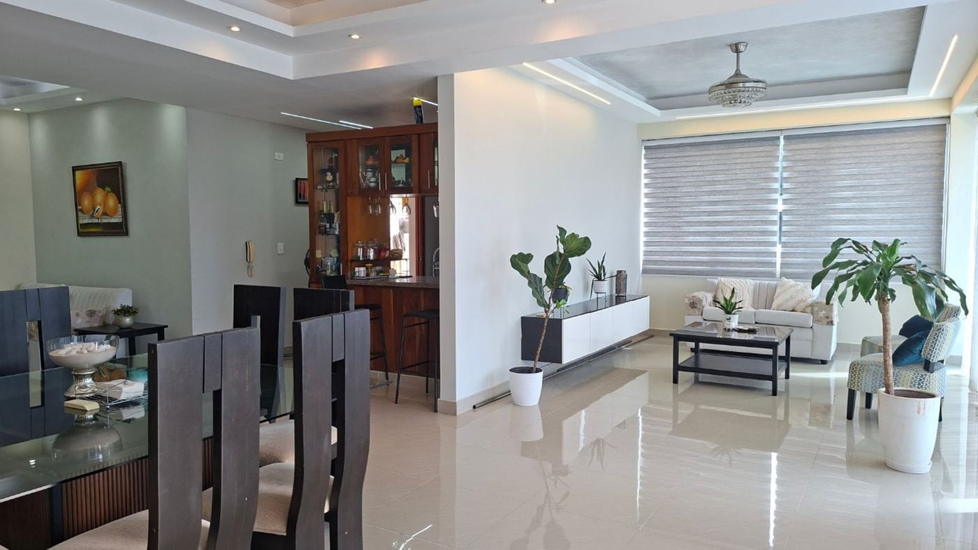 Amplio apartamento 2do piso terraza Distrito Nac. – foto 6