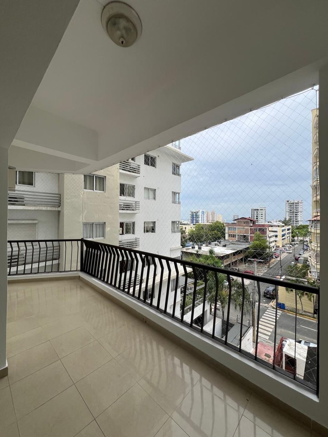 Apartamento clasico de gran tamaño – foto 1