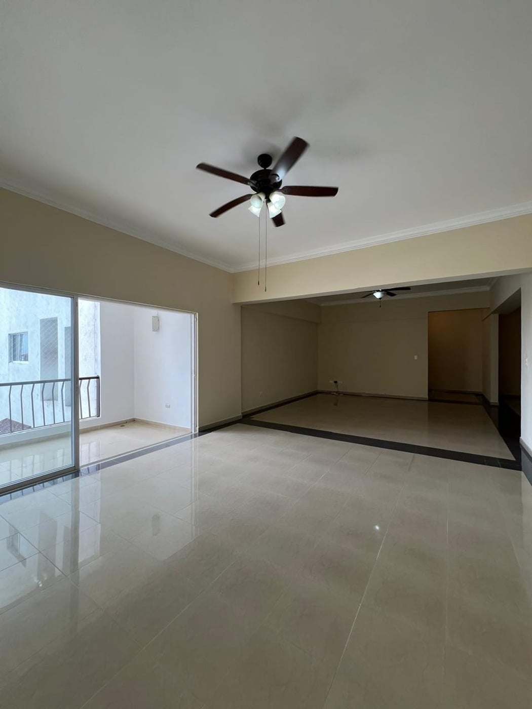 Apartamento clasico de gran tamaño – foto 2