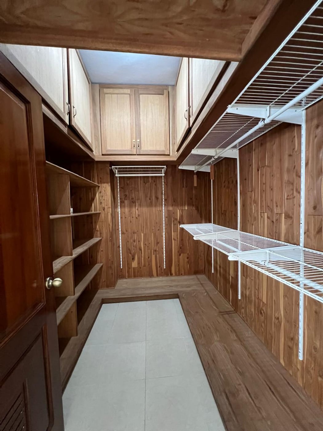 Apartamento clasico de gran tamaño – foto 9
