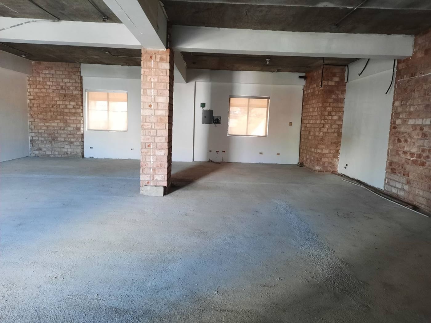 Local comercial en alquiler 120 m² av máximo gomez – foto 1