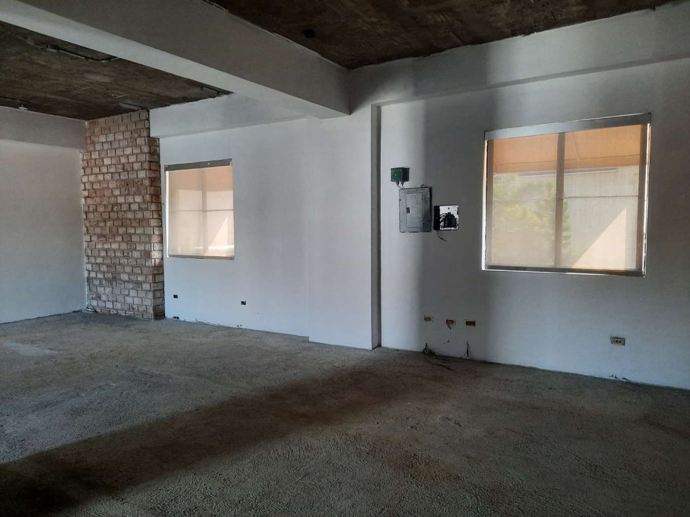 Local comercial en alquiler 120 m² av máximo gomez – foto 3