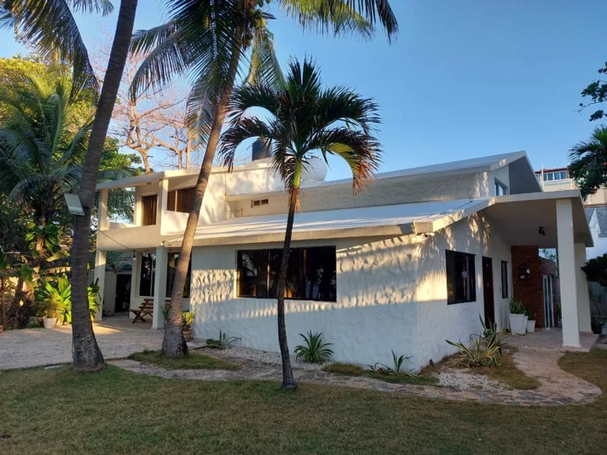 Casa en Costa Verde, frente al mar Caribe – foto 1