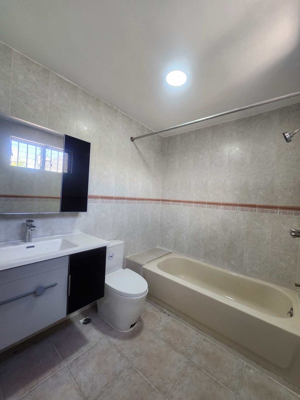 Casa comercial en alquiler en el millon – foto 5