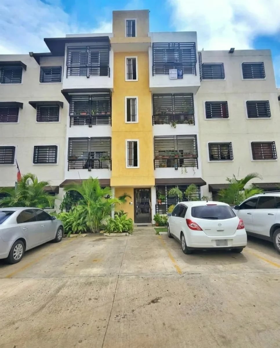 Apartamento en venta en Pantoja, 3 habitaciones, 2 baños – foto 1