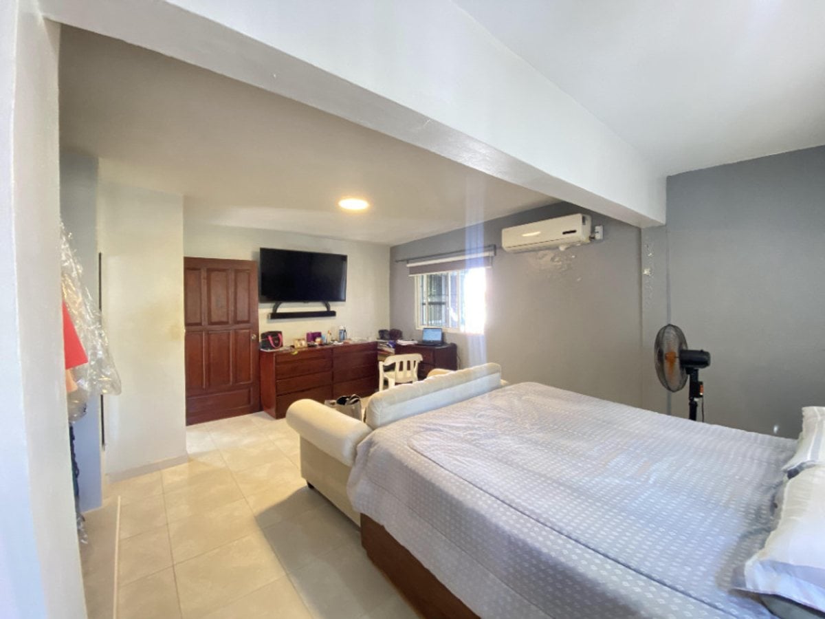 Solar con verja RD$15MM – foto 12