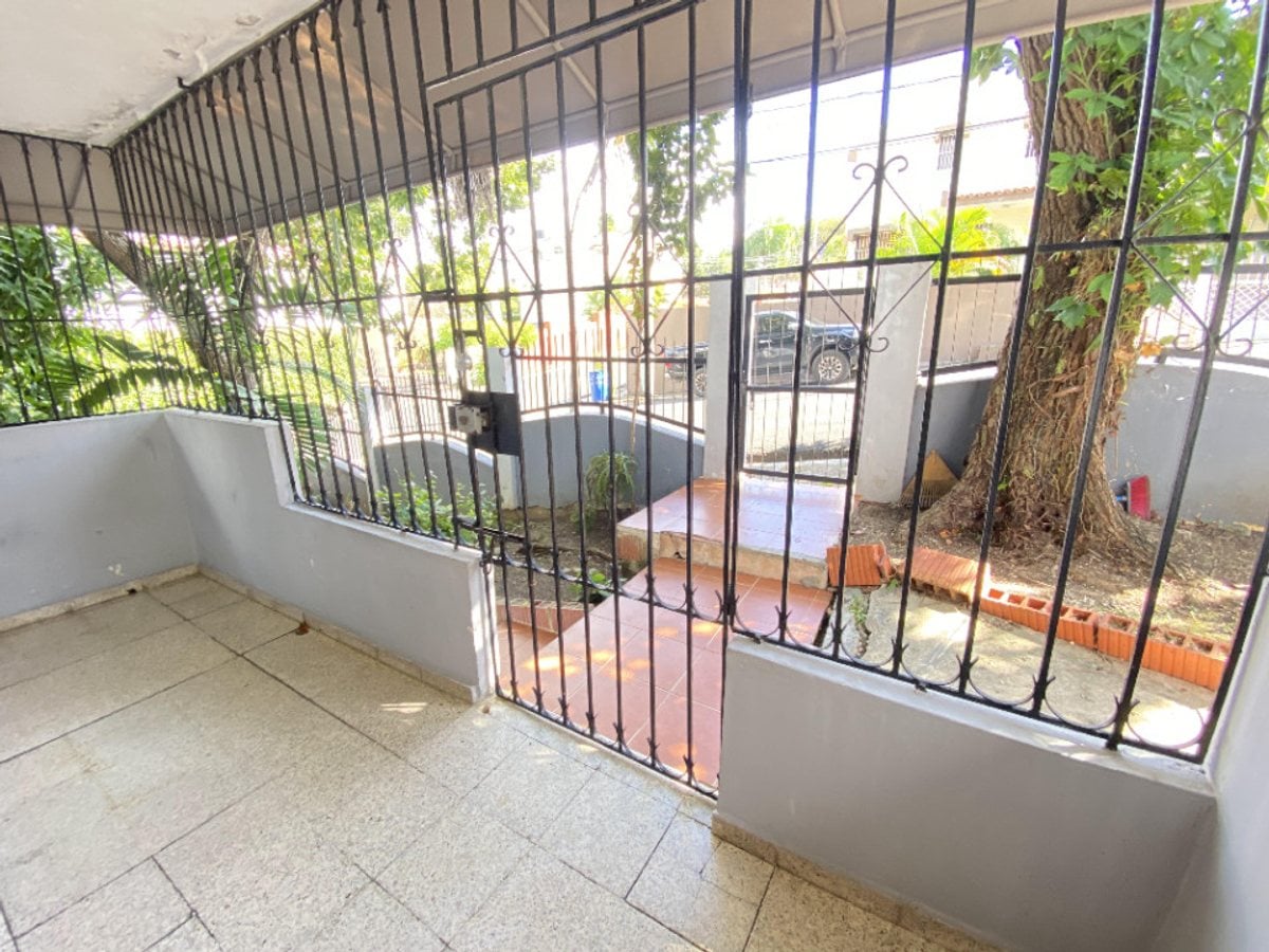 Solar con verja RD$15MM – foto 6