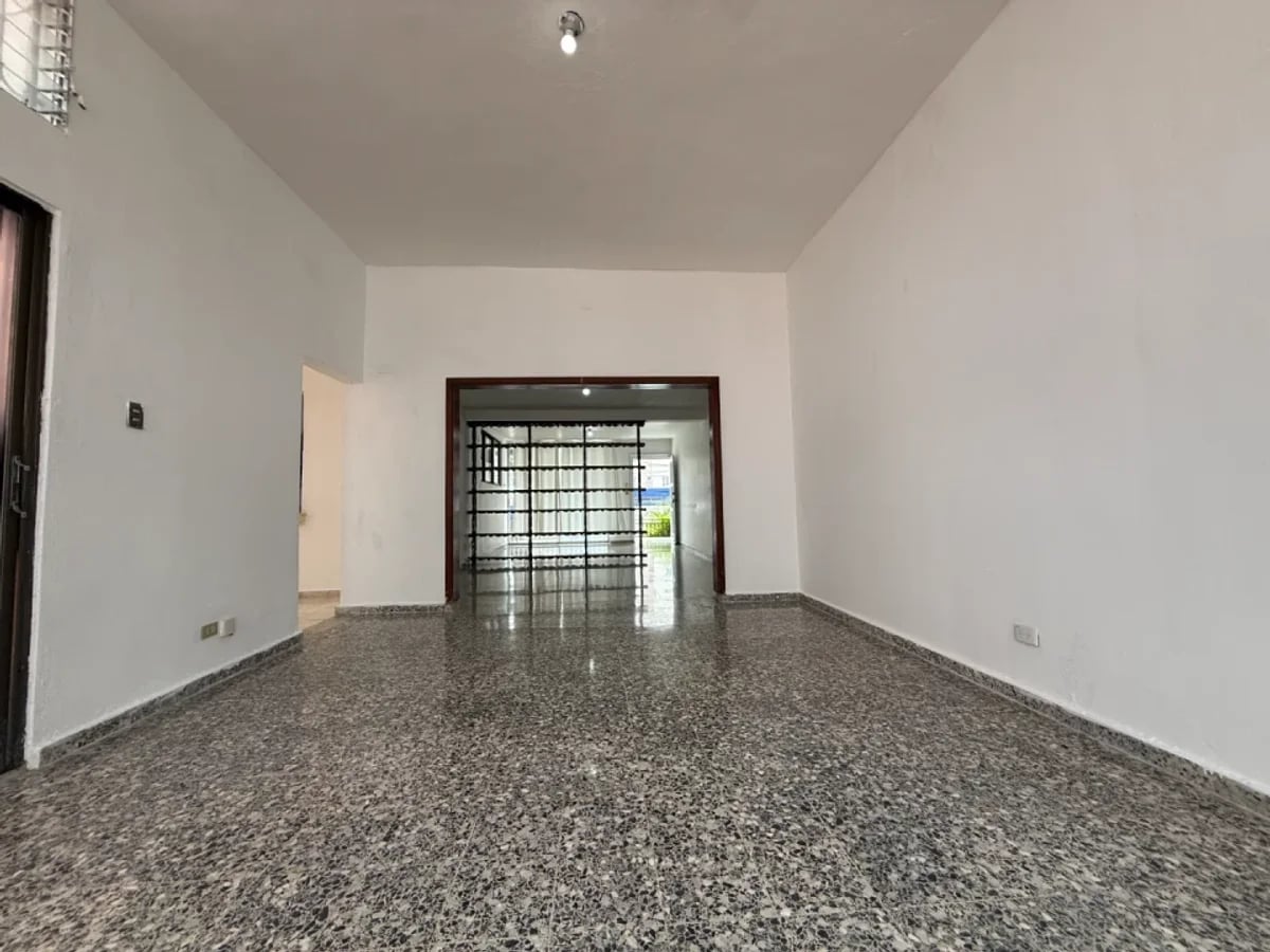 Local comercial en Los Prados, Santo Domingo – foto 12