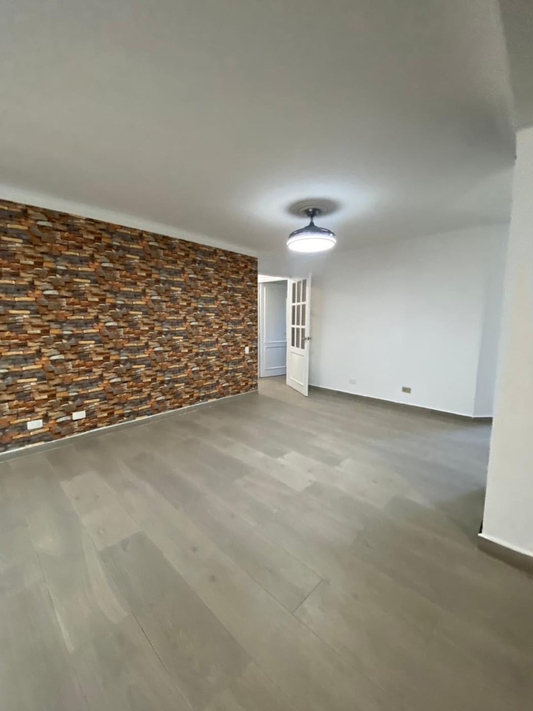 APARTAMENTO EN ALQUILER – 165 m² – foto 1
