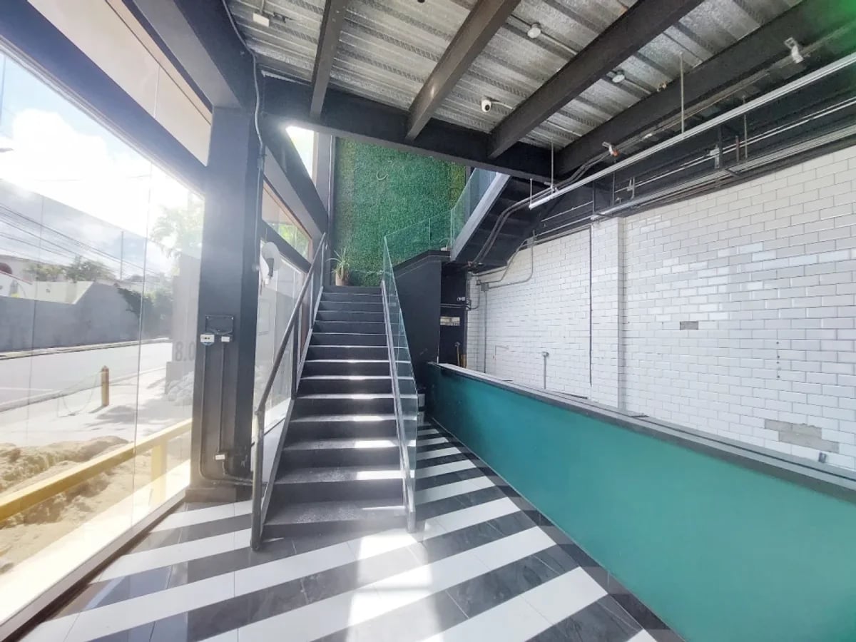 Local Comercial en Arroyo Hondo, Santo Domingo – foto 1