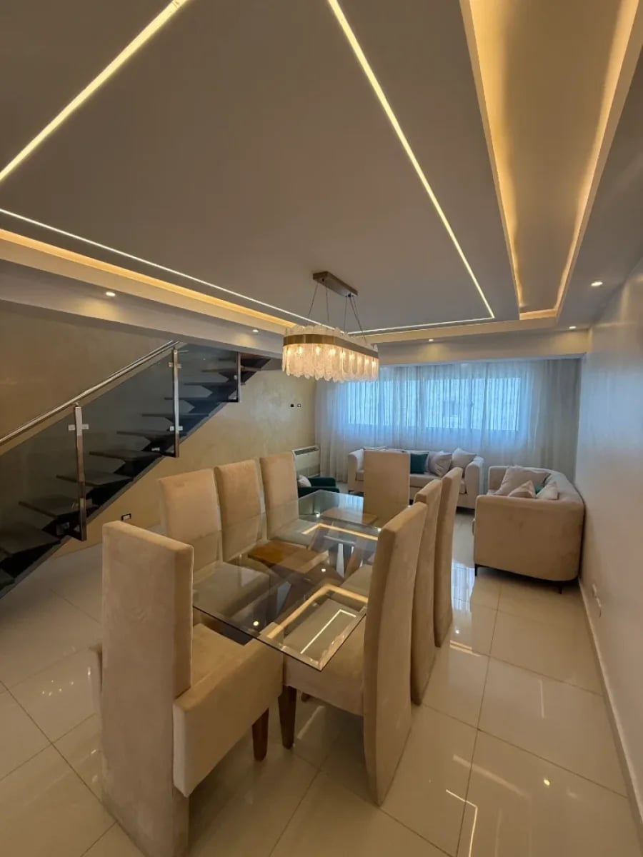 Amplio PH de 4 Habitaciones – foto 1