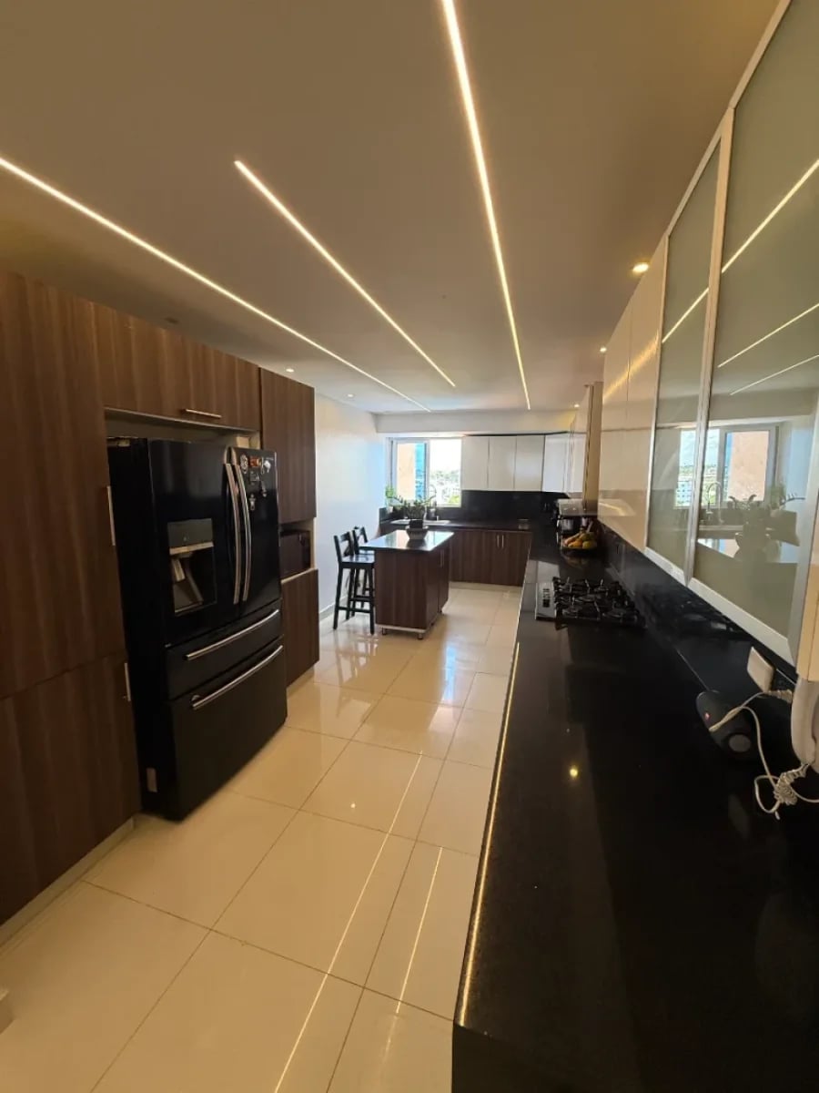 Amplio PH de 4 Habitaciones – foto 2