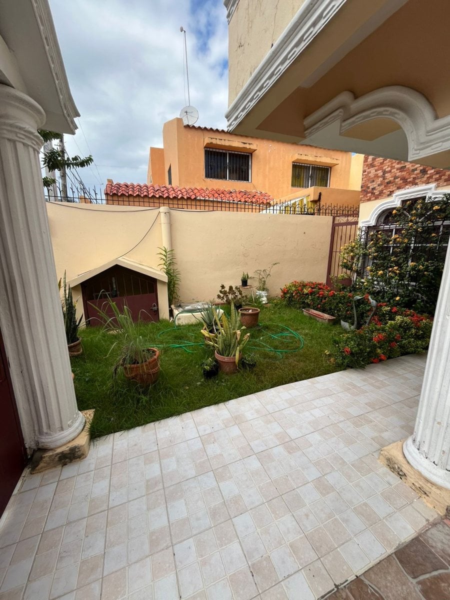 Casa en Corales del Sur, Santo Domingo Este – foto 2