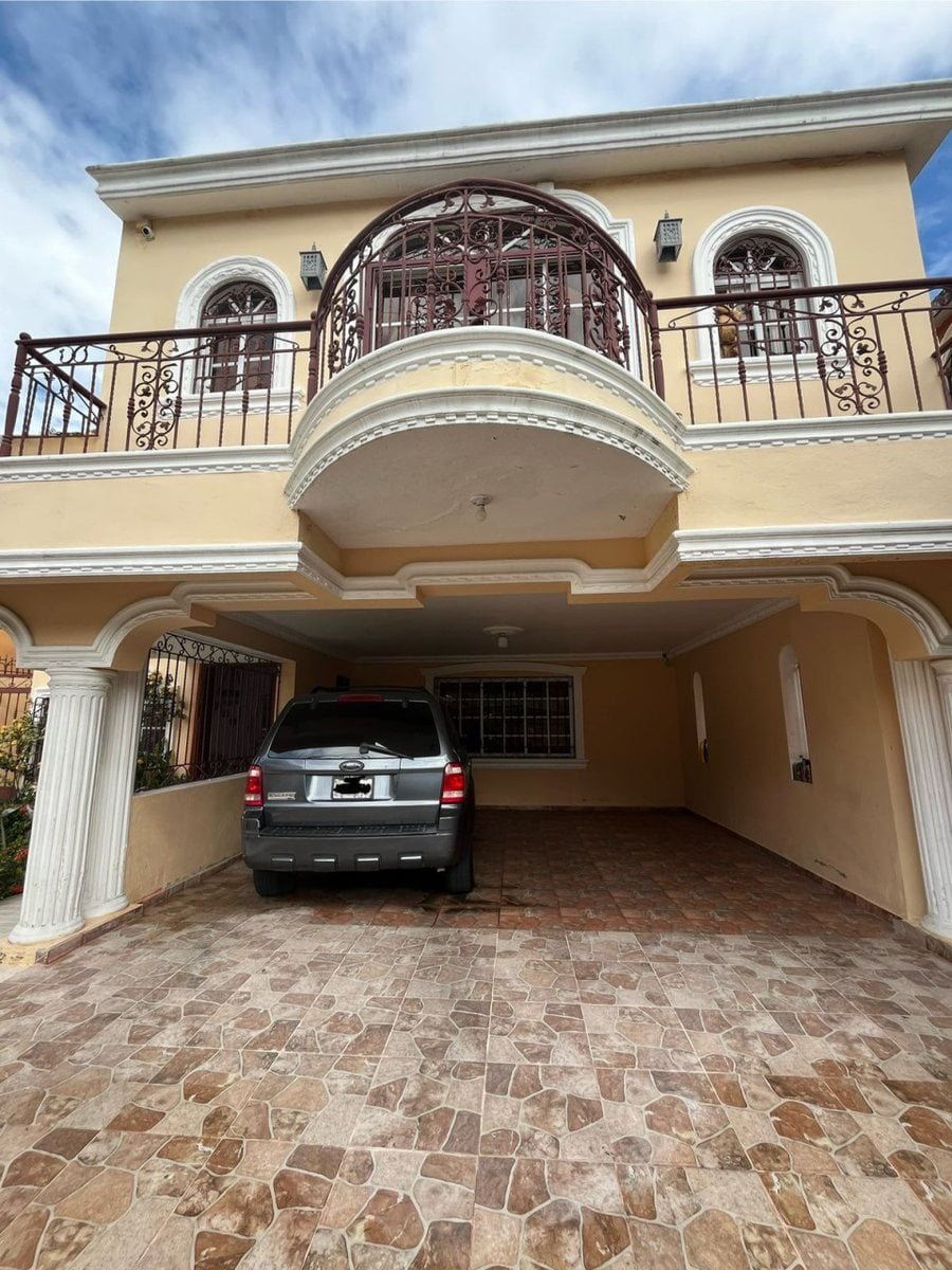 Casa en Corales del Sur, Santo Domingo Este – foto 1