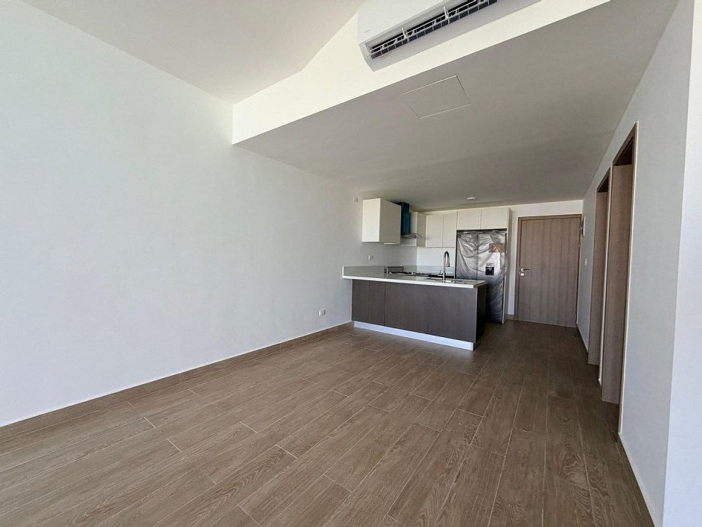 APARTAMENTO EN ALQUILER 2 DORMITORIOS DOWNTOWN PUN – foto 3