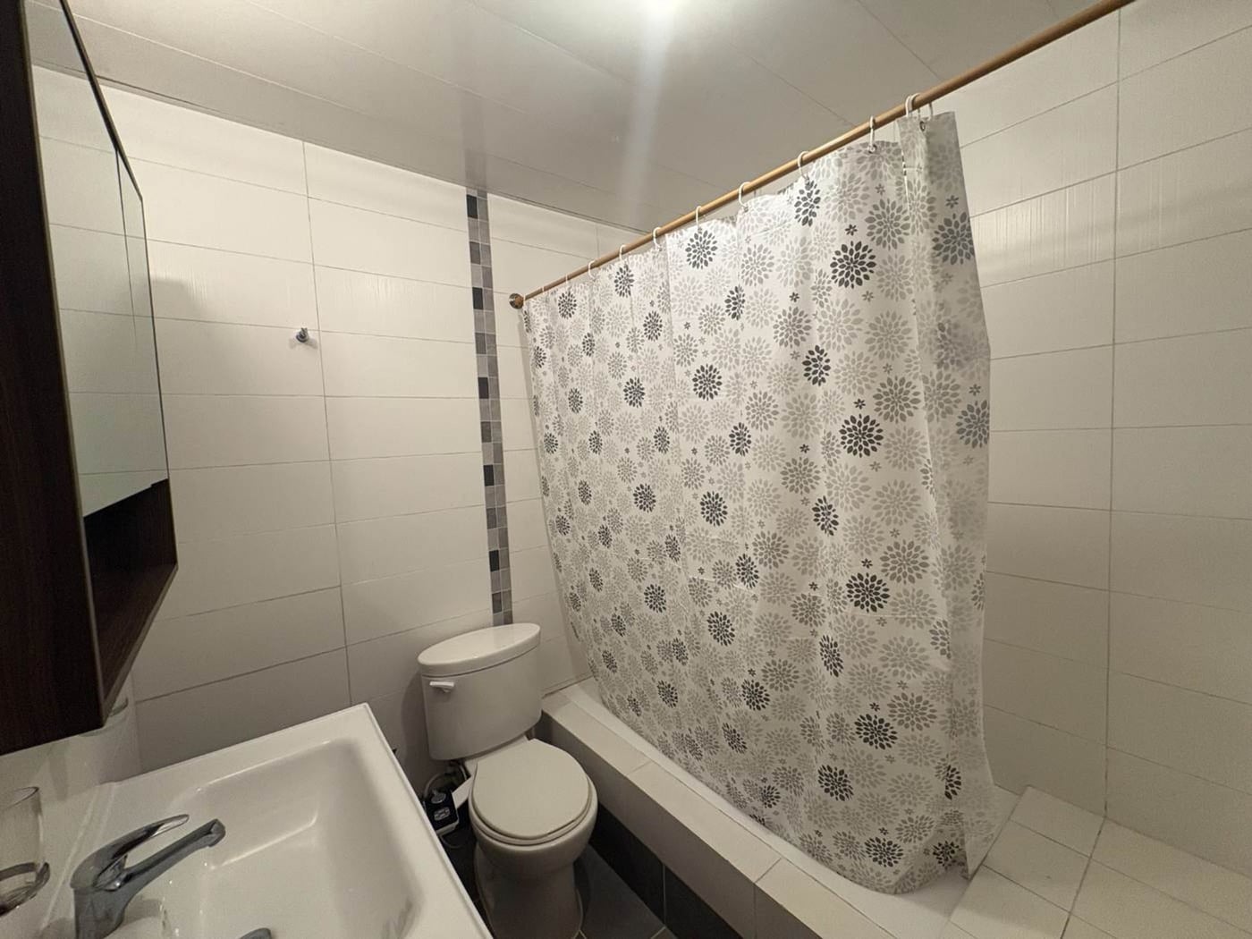 APARTAMENTO CON TERRAZA 2 HABS Y ESTUDIO – foto 7
