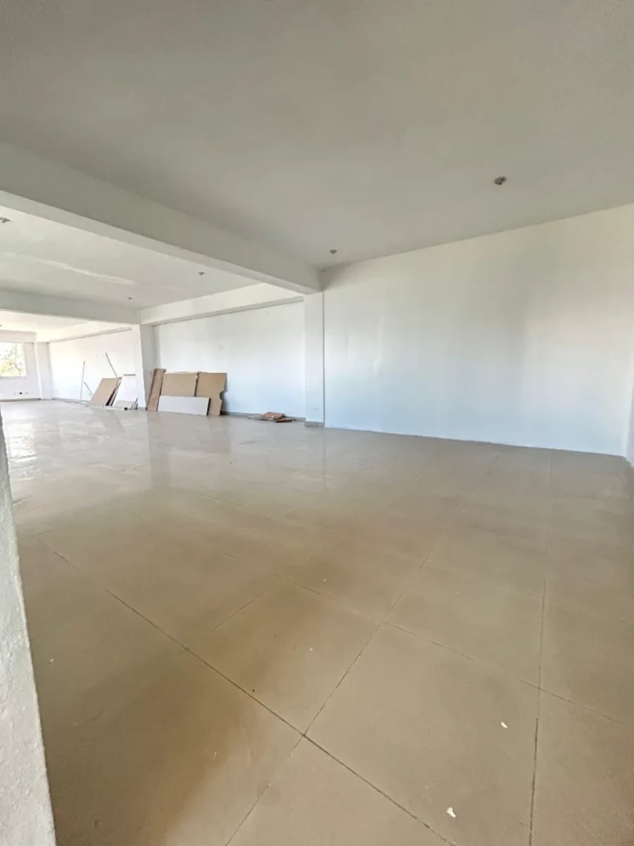Local comercial en alquiler en el Ensache Quisqueya – foto 7
