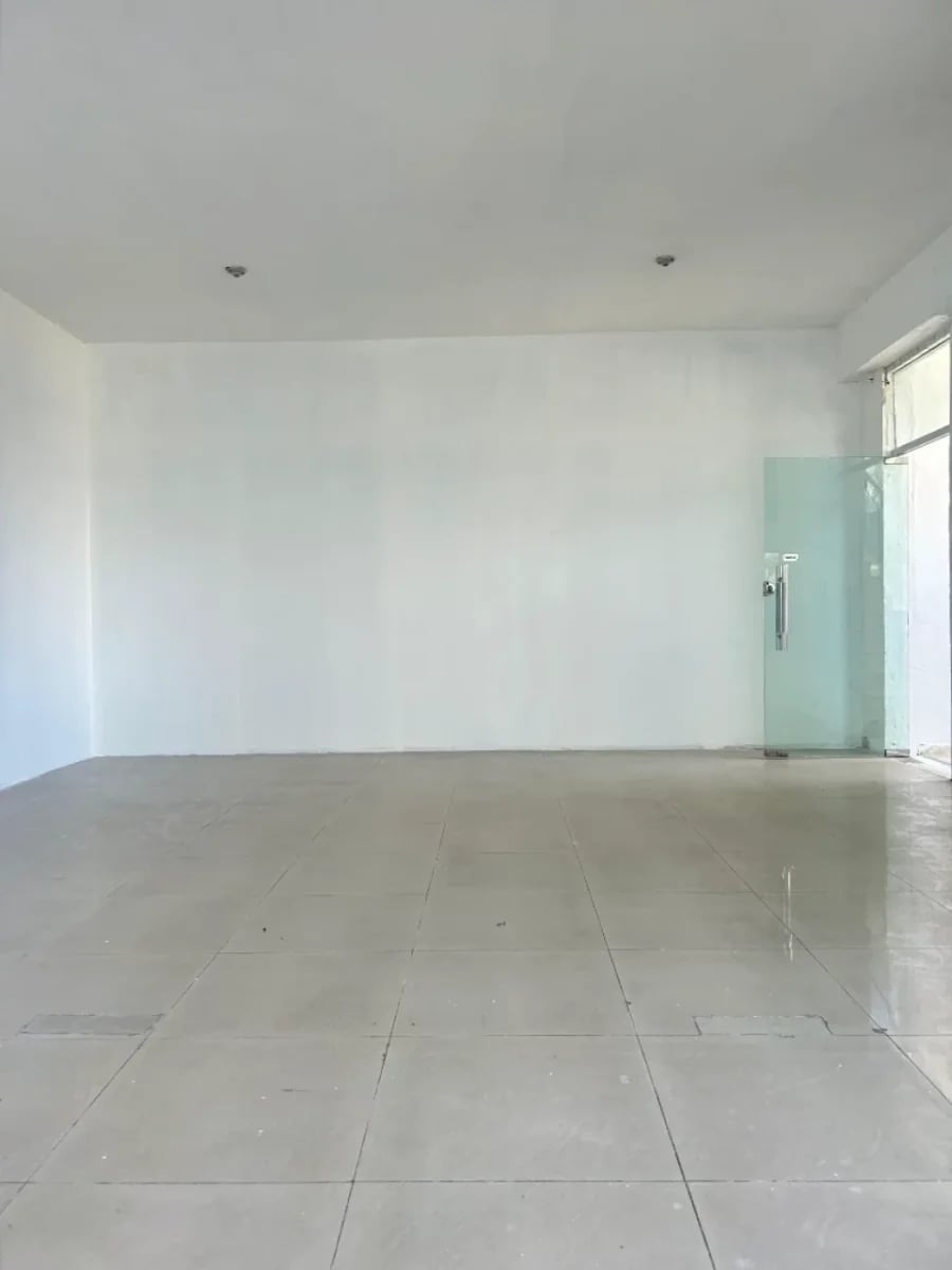 Local comercial en alquiler en el Ensache Quisqueya – foto 1