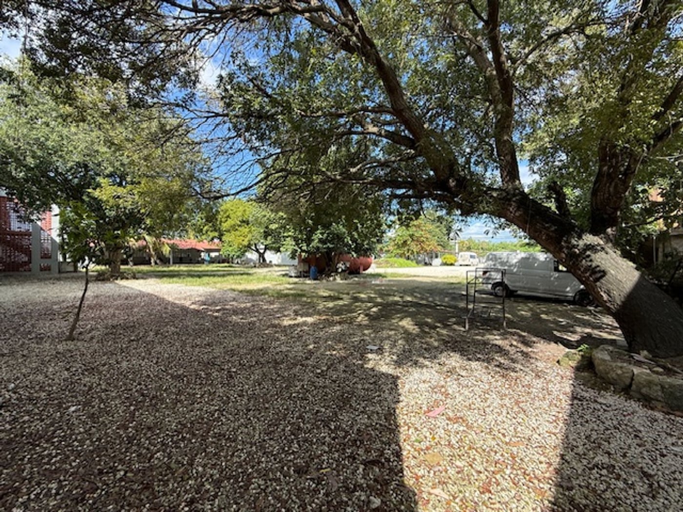 Local comercial en alquiler 300 m² bávaro la altag – foto 2