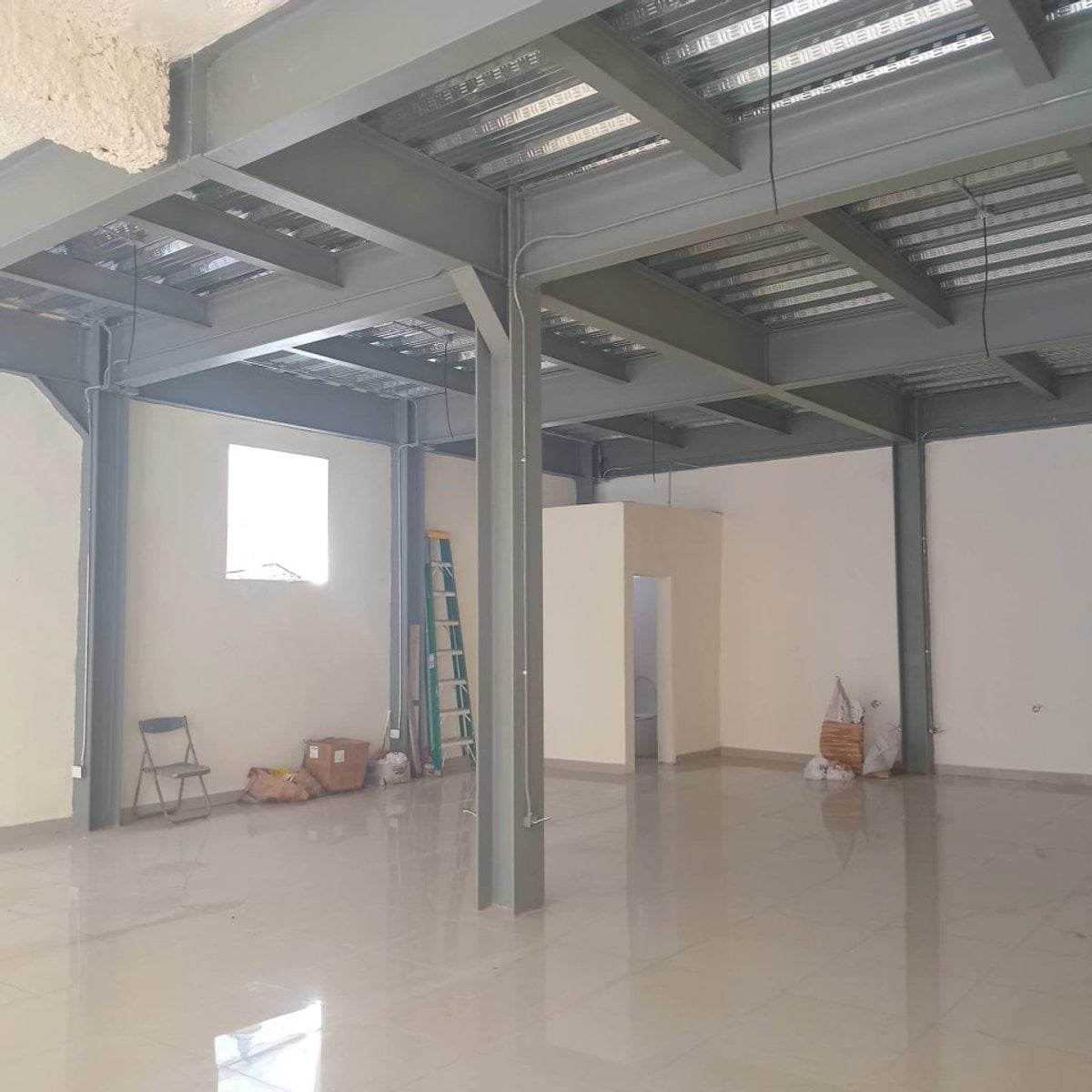 Local comercial en alquiler en Los Prados DN – foto 1