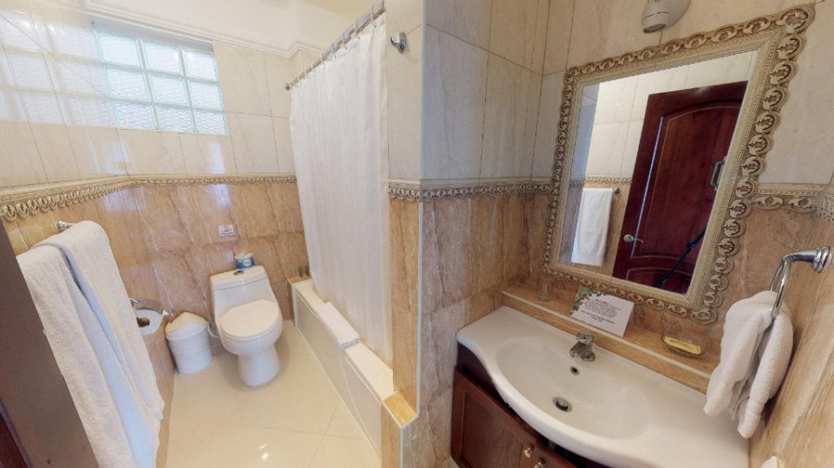 Hotel en Gazcue, Santo Domingo con 12 parqueos – foto 7