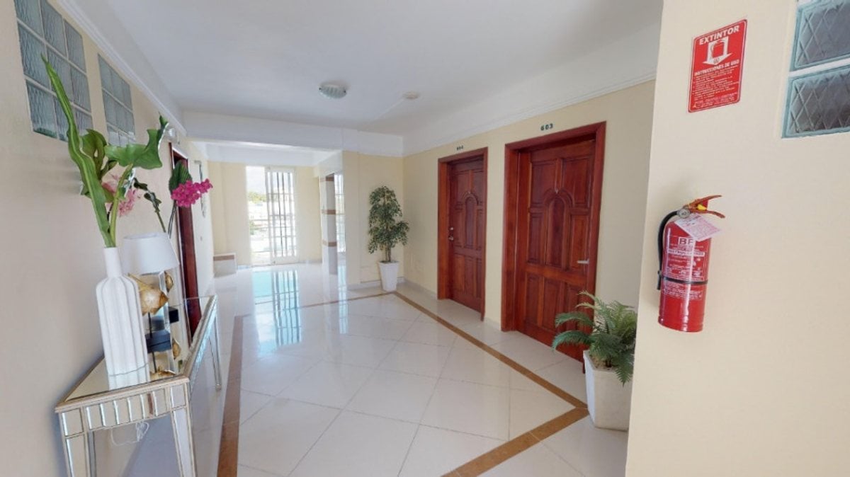 Hotel en Gazcue, Santo Domingo con 12 parqueos – foto 2