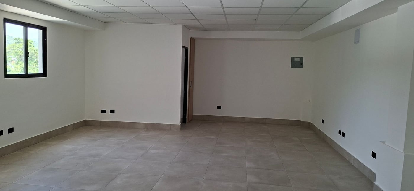 Nave Industrial 2,600 m2 Alquiler Ave. 6 noviembre – foto 11