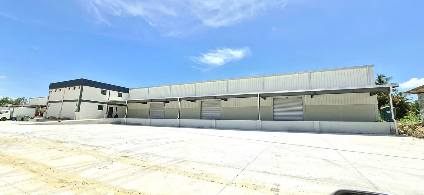 Nave Industrial 2,600 m2 Alquiler Ave. 6 noviembre – foto 1