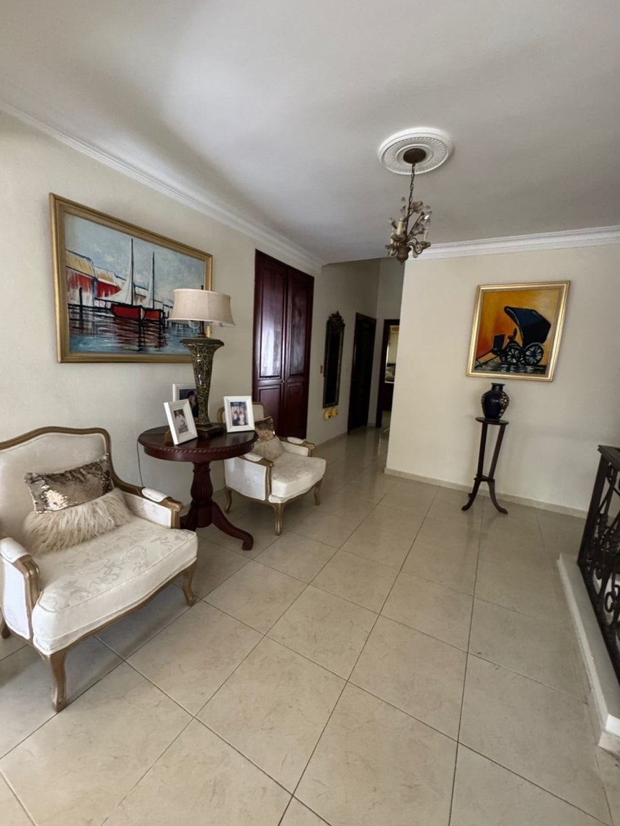 Casa en Altos de Arroyo Hondo II, Santo Domingo – foto 3