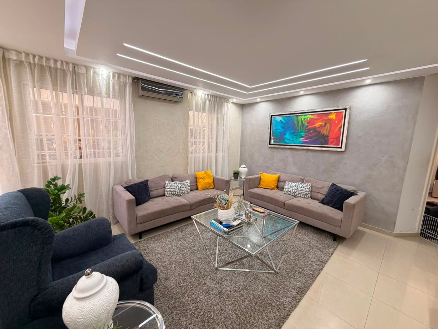Hermosa y Exclusiva Casa en Colinas de Los Ríos – foto 1