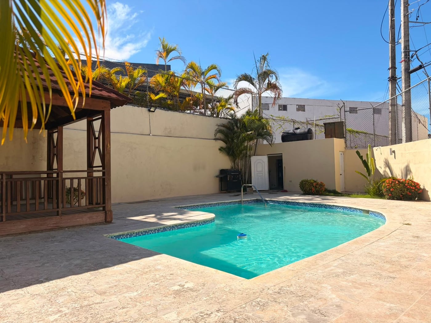 Hermosa y Exclusiva Casa en Colinas de Los Ríos – foto 11