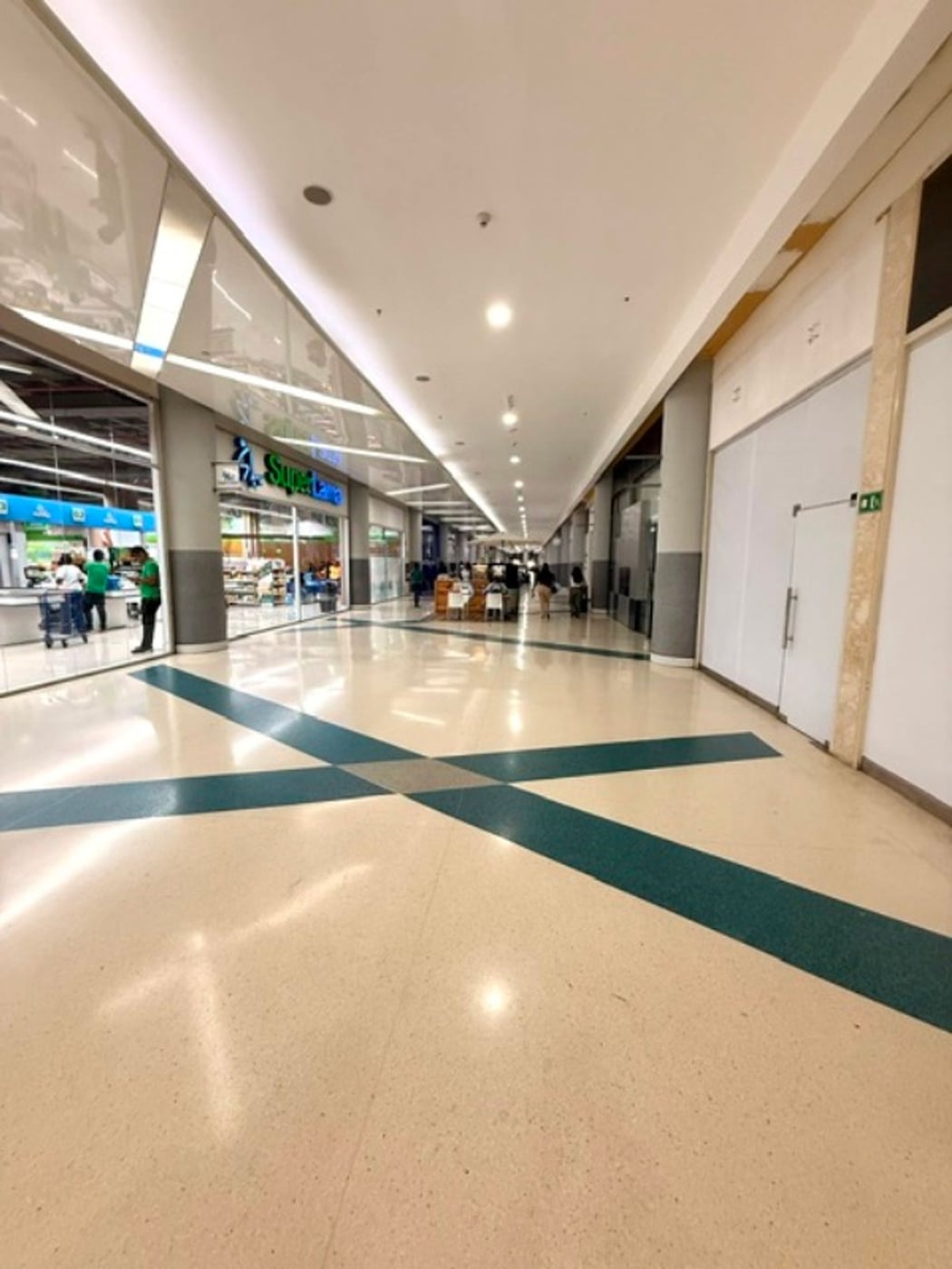 MALL SAMBIL – foto 1