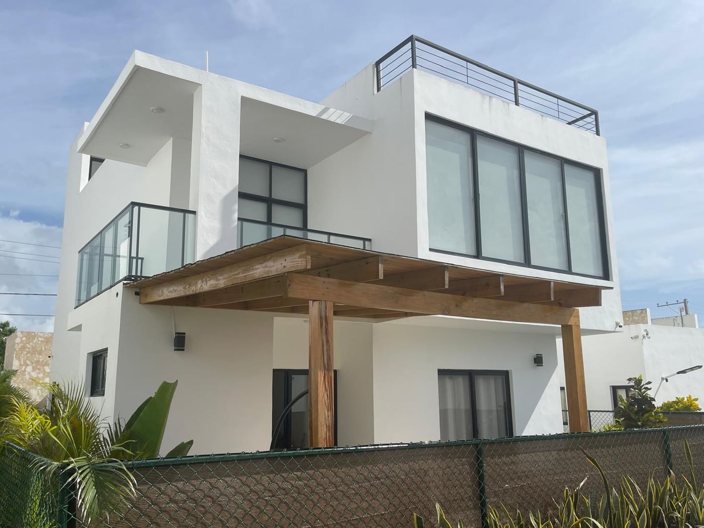 Impresionante Villa  con Rooftop en Ecos del Mar – foto 1
