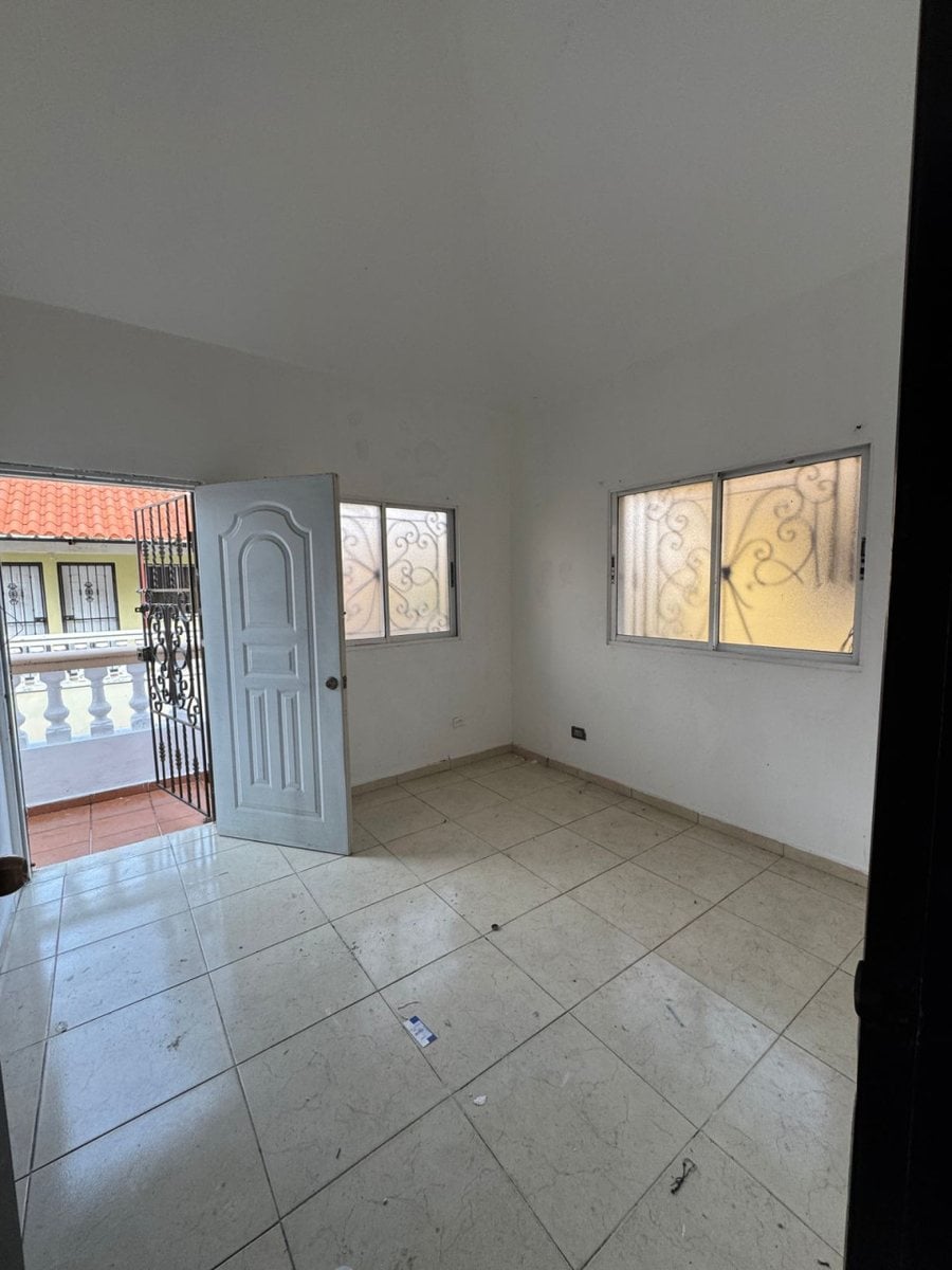 Casa aislada en Mirador del Este – foto 3