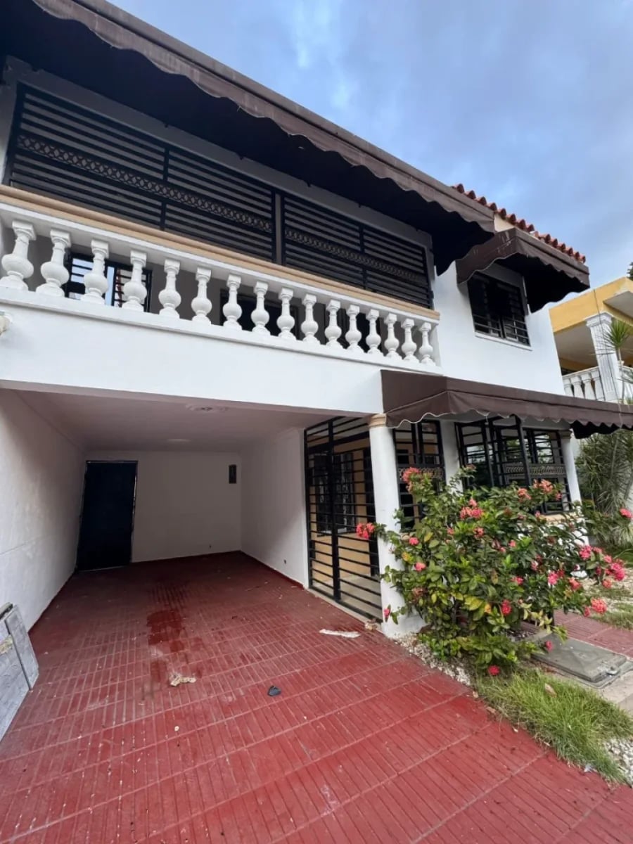 Casa aislada en Mirador del Este – foto 6