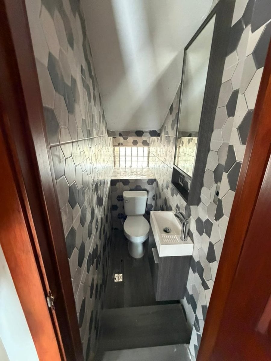 Casa remodelada en Arroyo Hondo – foto 9