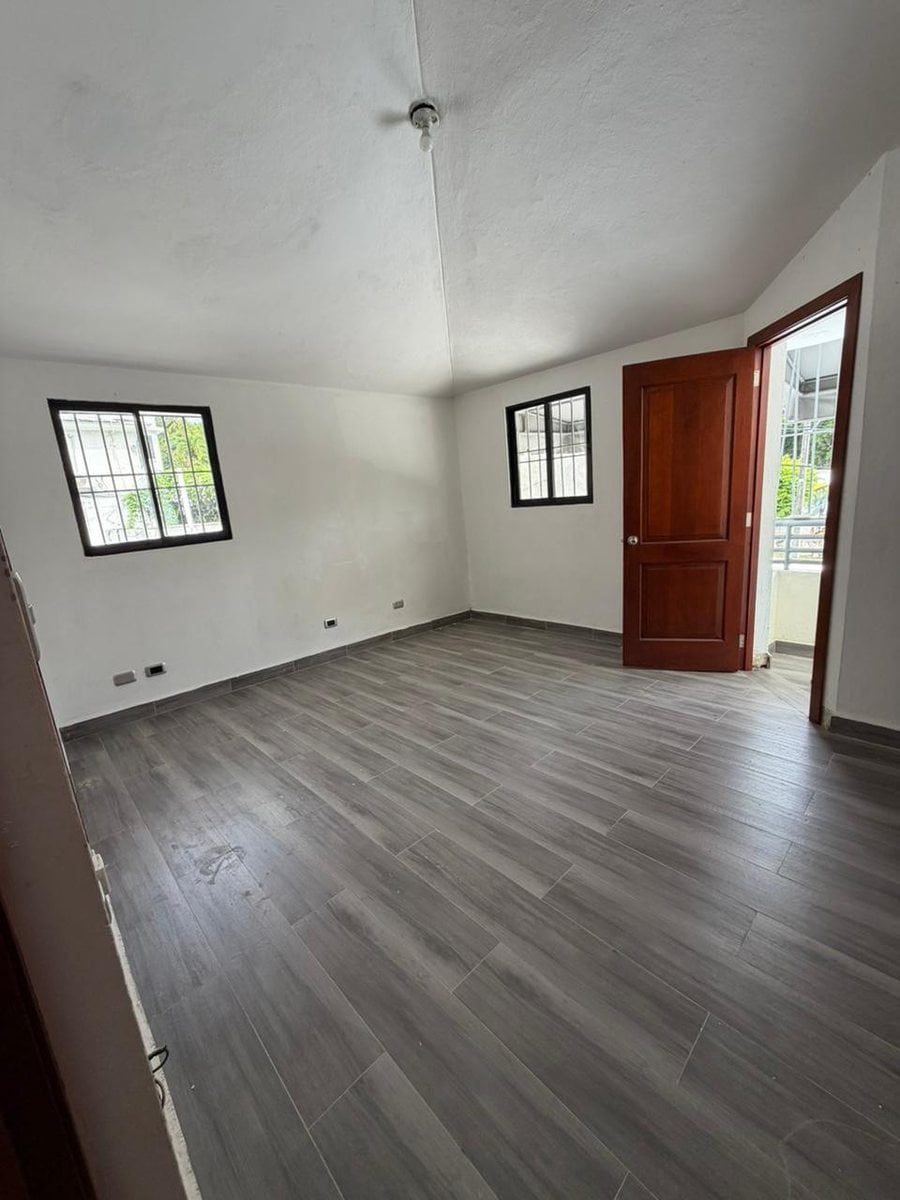 Casa remodelada en Arroyo Hondo – foto 2