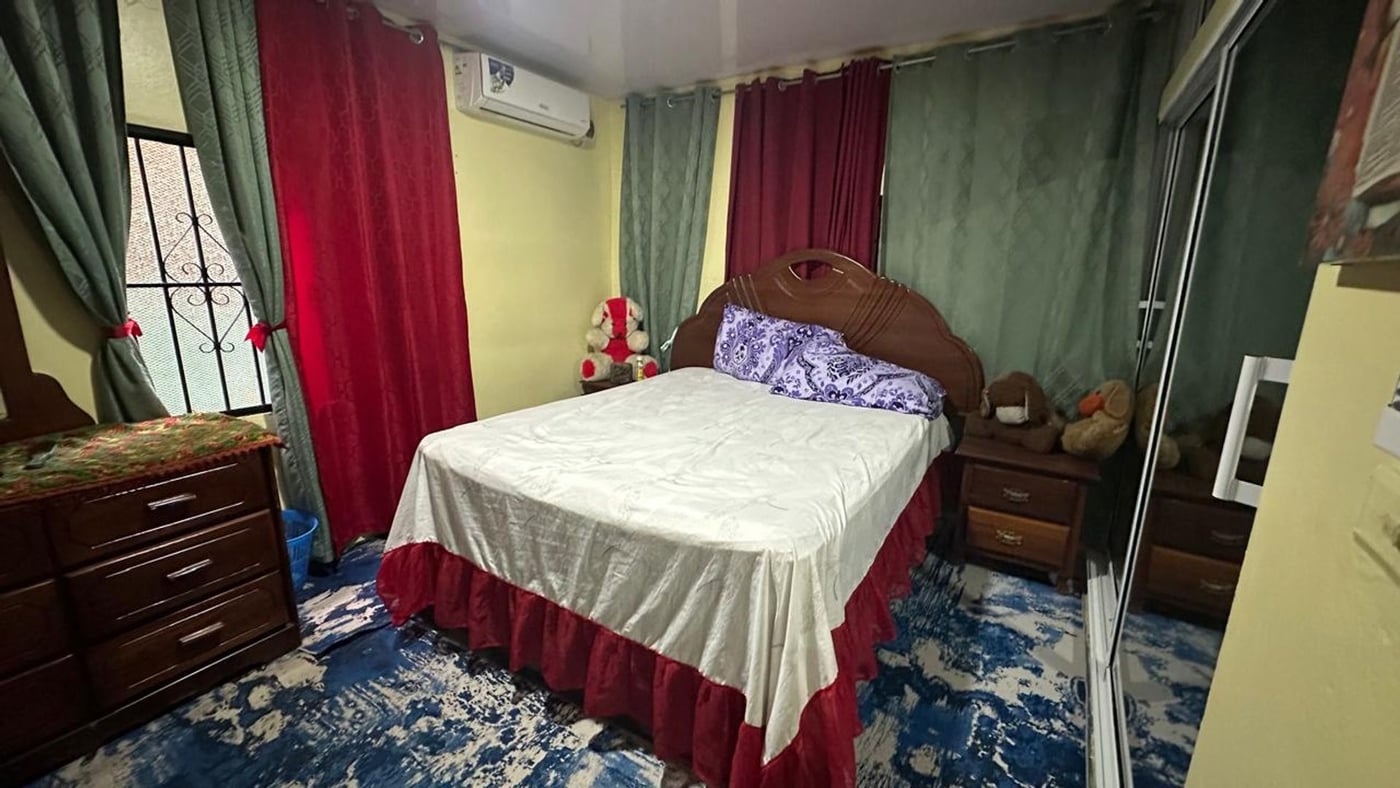 CASA EN VENTA 6 DORMITORIOS LOS TRINITARIOS II SAN – foto 7