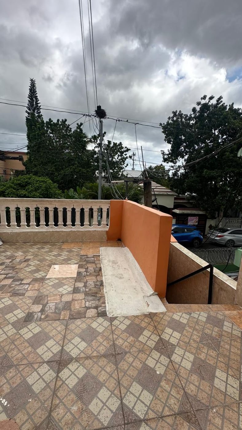CASA EN VENTA 6 DORMITORIOS LOS TRINITARIOS II SAN – foto 11