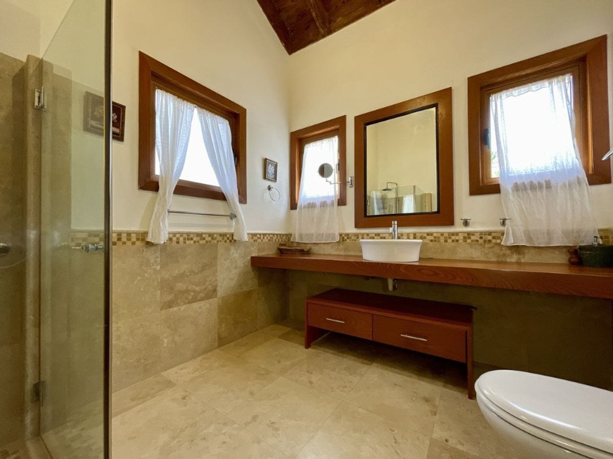 CASA EN VENTA 2 DORMITORIOS SAMANÁ CABECERA SAMANÁ – foto 4