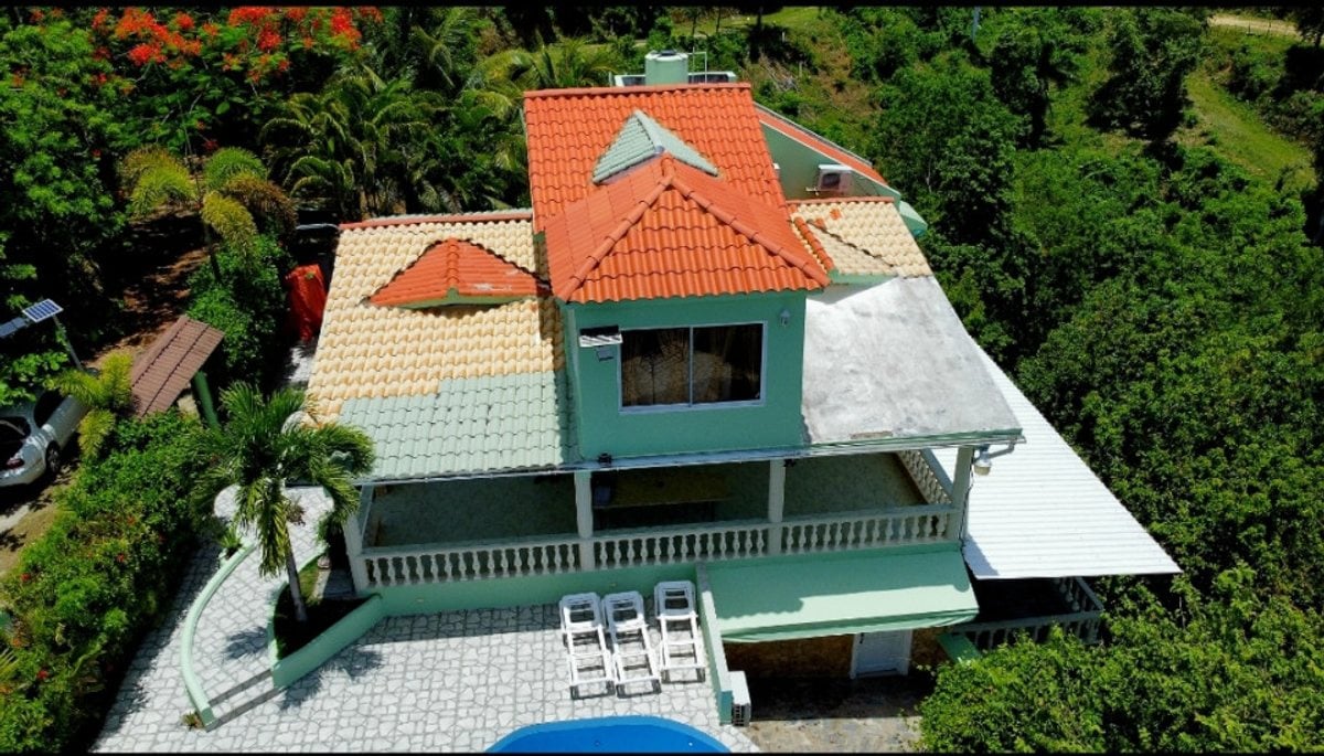CASA con piscina apartamento independiente y vista al mar – foto 2